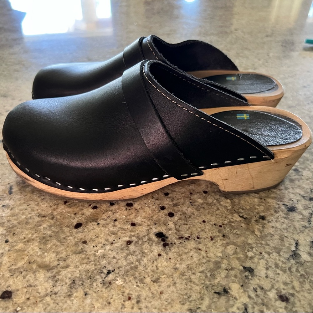 Lotta’s black clogs made in Sweden size 39